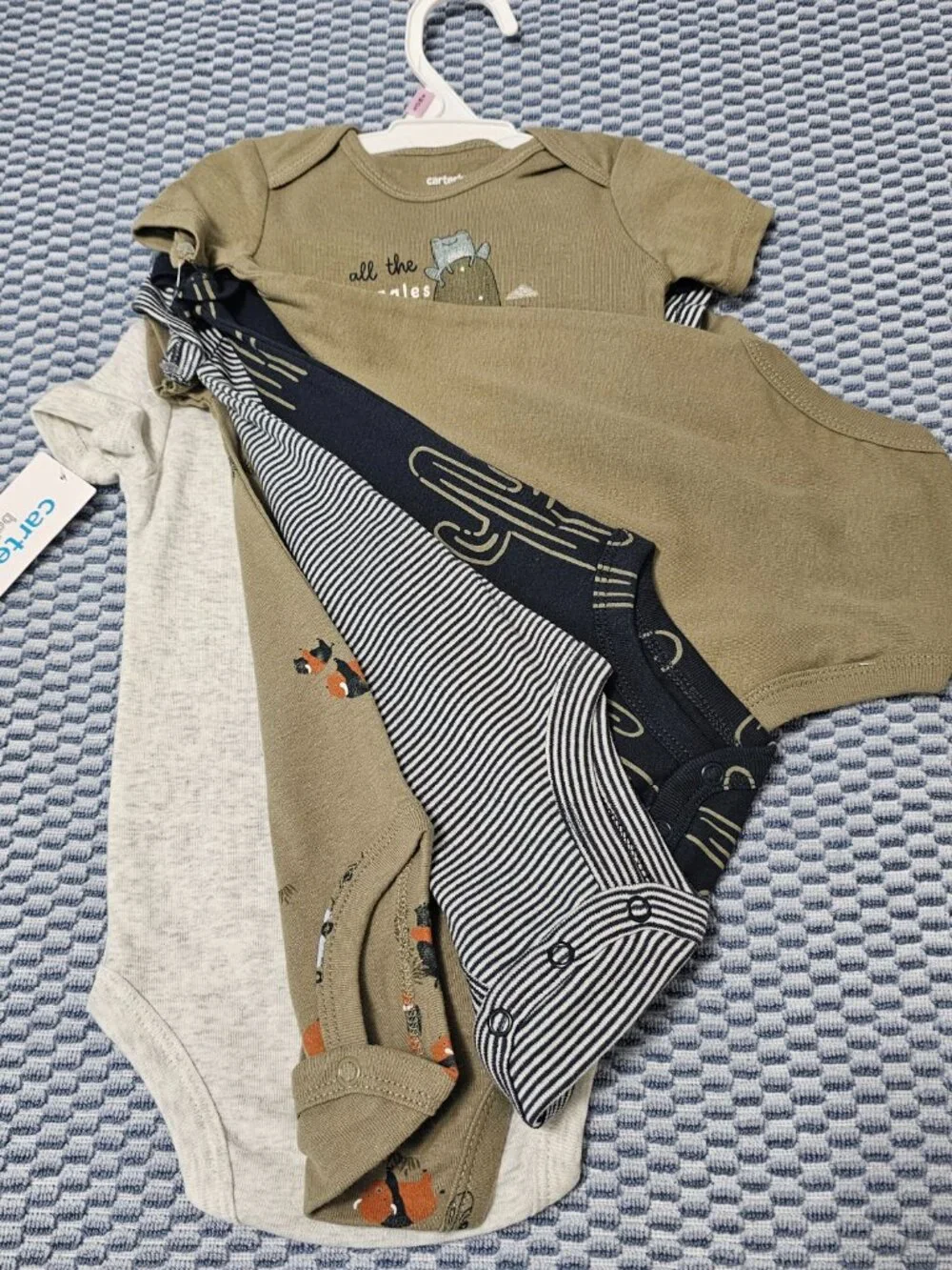 Carter's Baby Boy Bundle 5 Pieces Onesie Bodysuits Bundle - Size 9 Months NEW